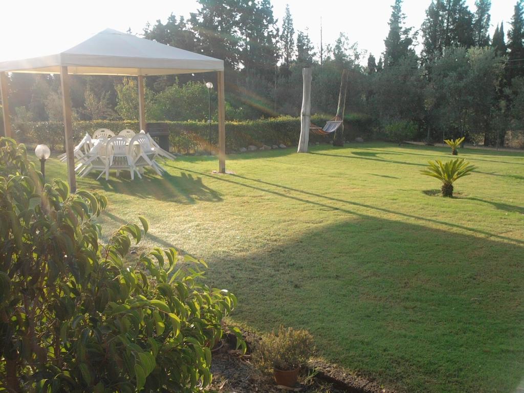 לינה וארוחת בוקר Al Sole Di פולה מראה חיצוני תמונה