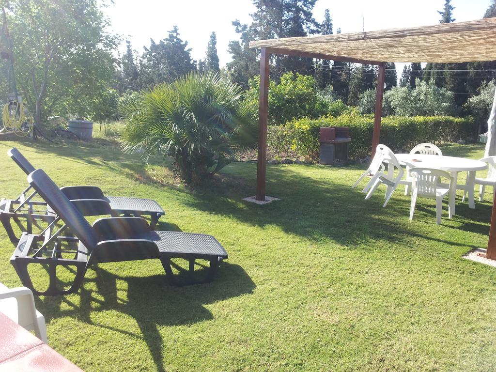 לינה וארוחת בוקר Al Sole Di פולה מראה חיצוני תמונה